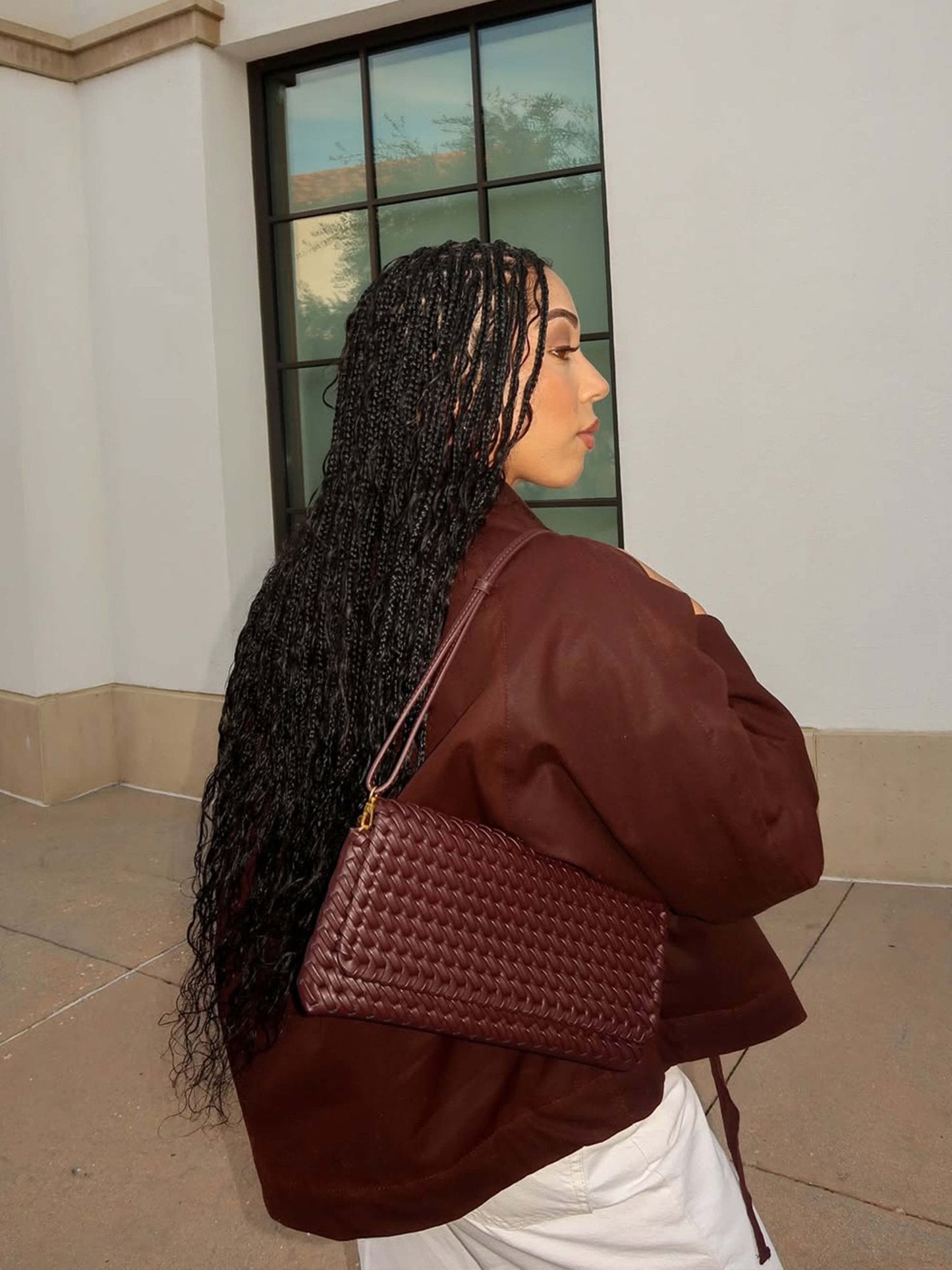 Damentasche Baguette Bag geflochten Kunstleder dunkelbraun mit Schulterriemen